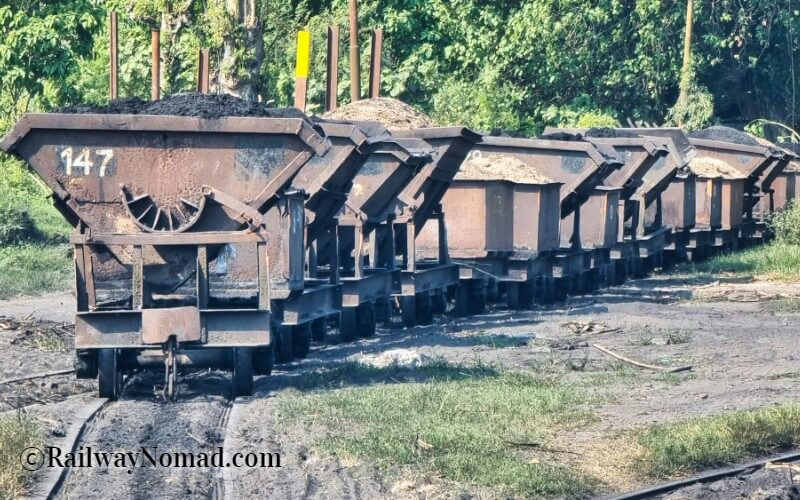 P.G Semboro 설탕공장에서 바가스(bagasse)를 실은 철도차량들.